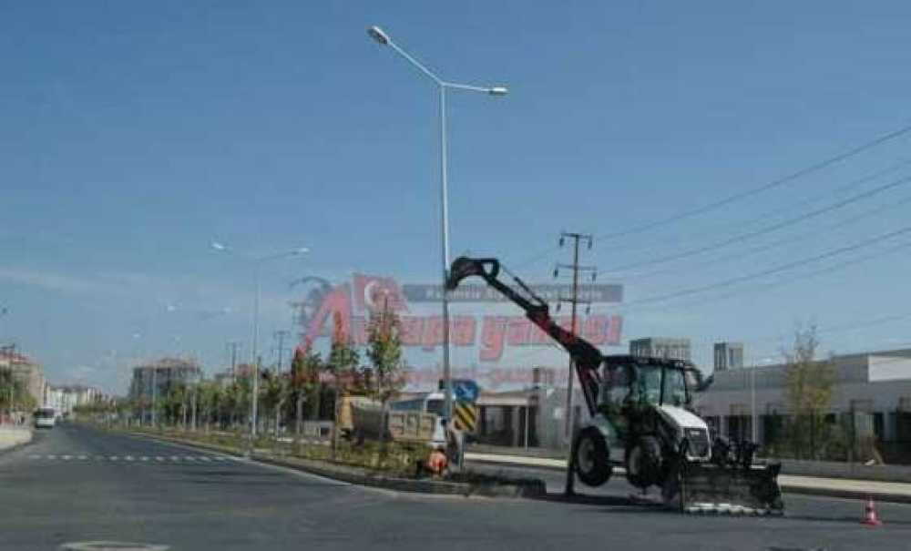 Bülent Ecevit Bulvarına Yol Aydınlatması