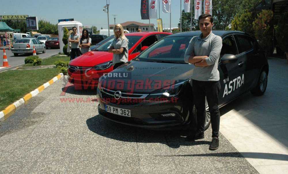 Opel Ailesi Tam Kadro Sahada