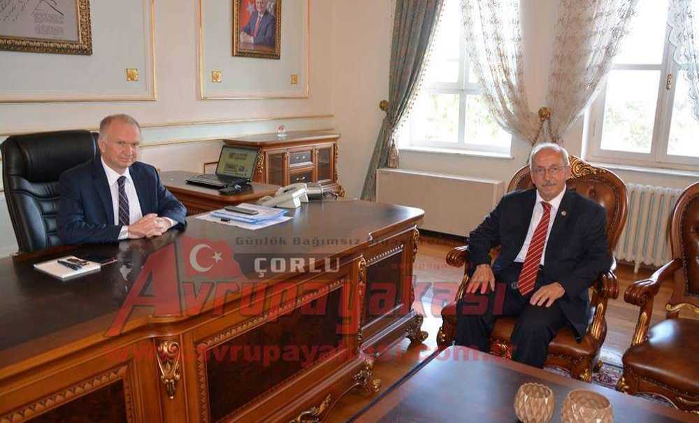 Yeni Valinin İlk Ziyaretçisi Başkan Albayrak Oldu