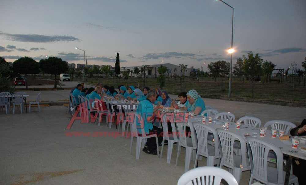 Kızılay Çorlu Devlet Hastanesi'nde İftar Düzenledi