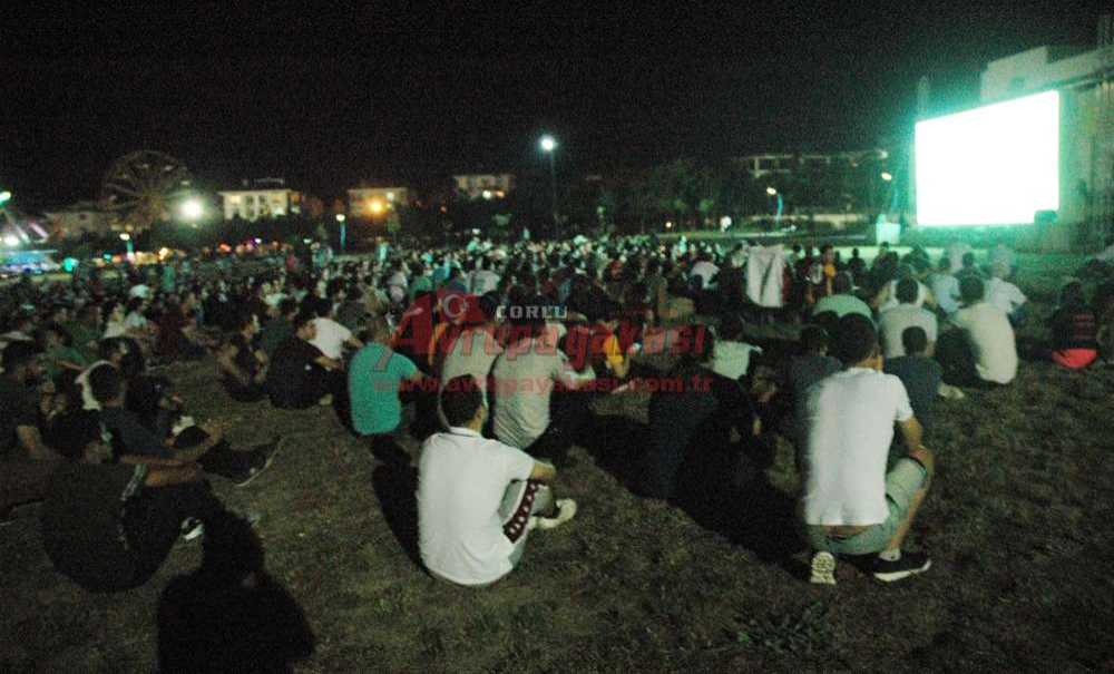 Dev Ekranda Milli Hüzün