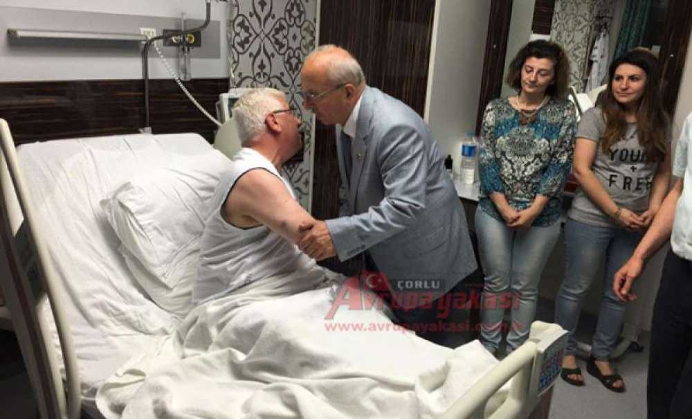 Başkan Yüksel Fenalaşınca Hastaneye Kaldırıldı