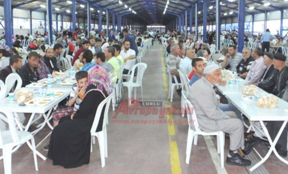 Çorlu'daki Sinoplular İftarda Buluştu