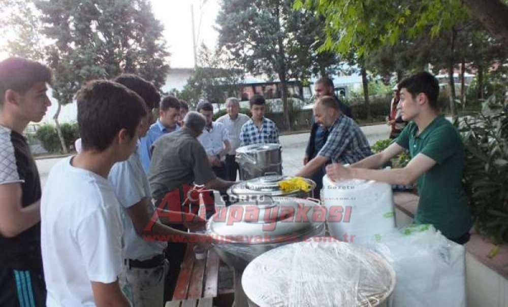 Çorlu Müftülüğü'nden Suriyelilere İftar