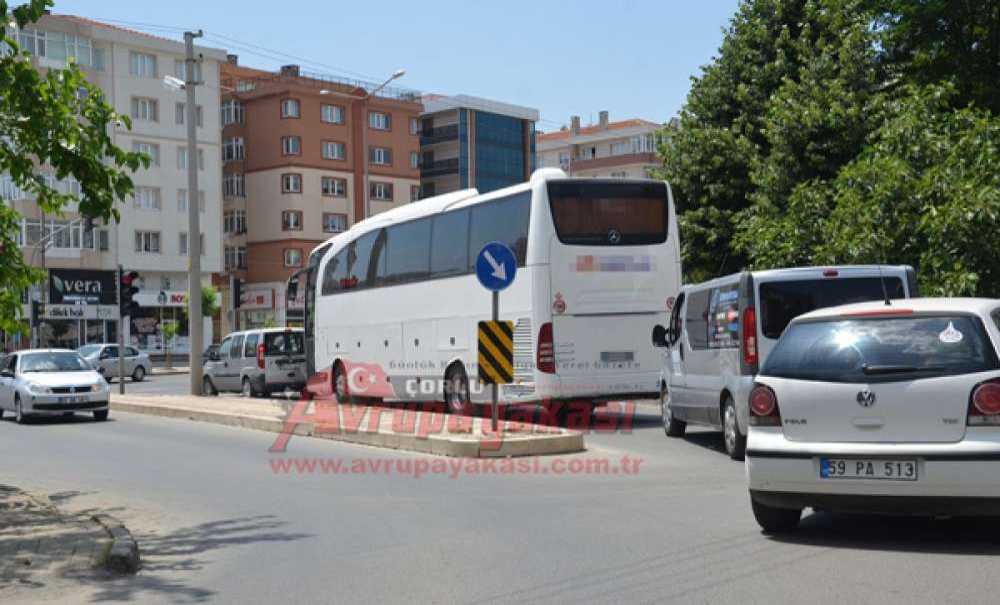 Otobüsler Şehir İçinde Cirit Atıyor