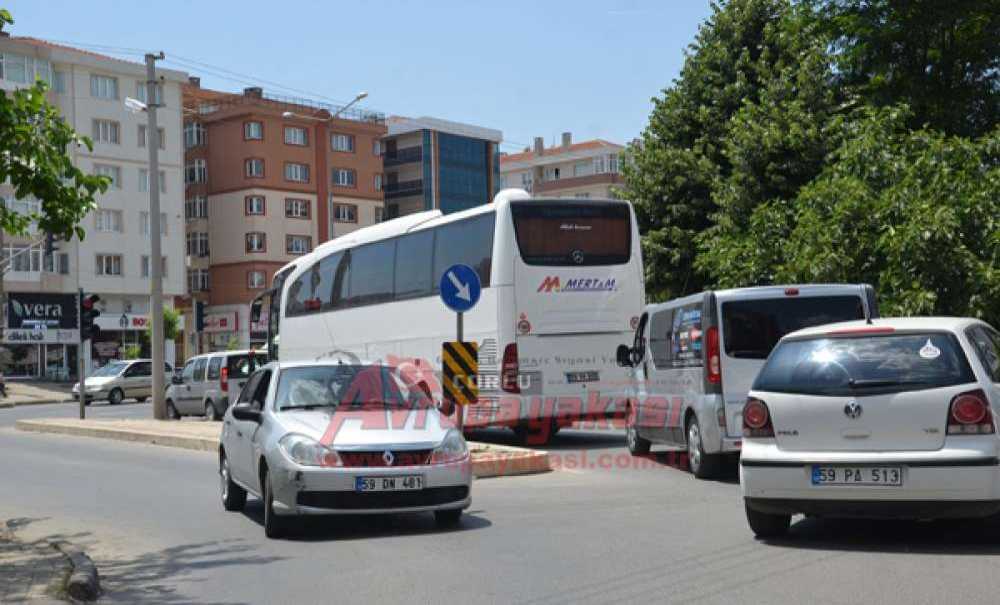Otobüsler Şehir İçinde Cirit Atıyor