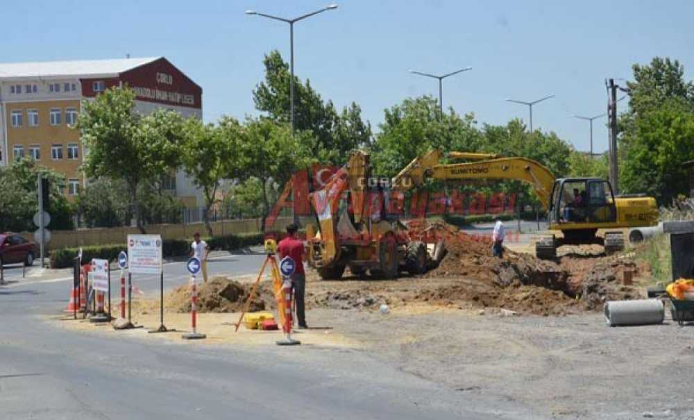 Altyapı Çalışmaları Sürüyor