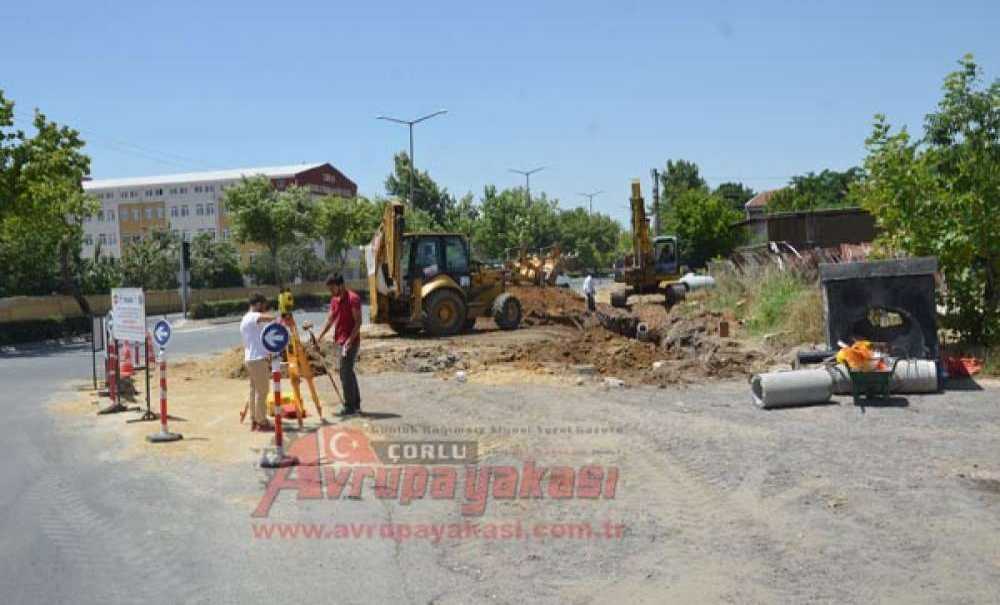 Altyapı Çalışmaları Sürüyor