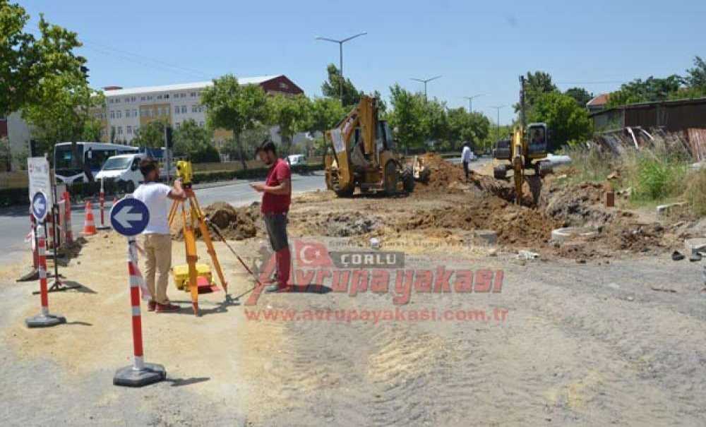 Altyapı Çalışmaları Sürüyor