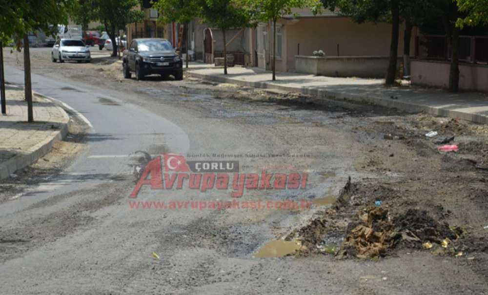 Tekpark'ın Otobüsü Teski'nin Çukuruna Düştü