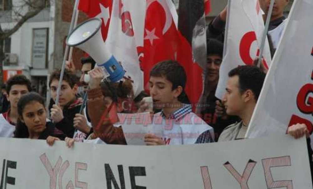 Tgb`li Gençlerden Ygs Protestosu
