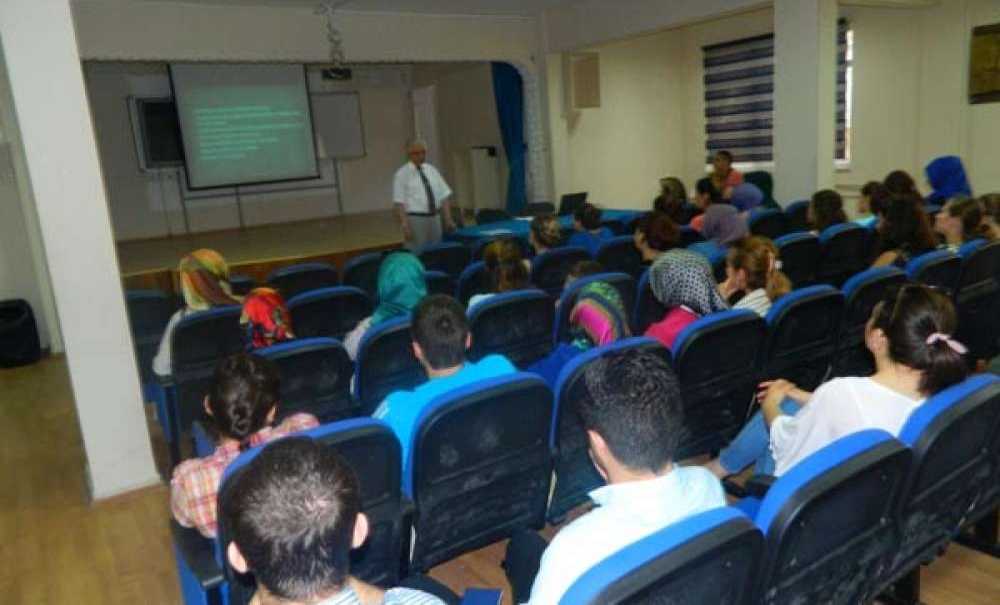 Çorlu İlçe Milli Eğitim Müdürlüğü'nden Aday Öğretmenlere Seminer