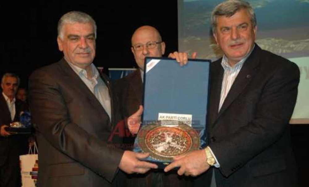 Kocaeli Büyükşehir Belediye Başkanı İbrahim Karaosmanoğlu;