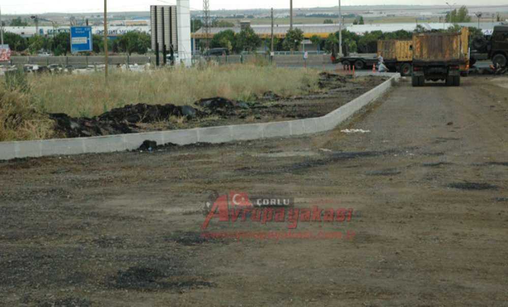 Çevre Yoluna Bağlantı Yolunun Asfaltı Söküldü