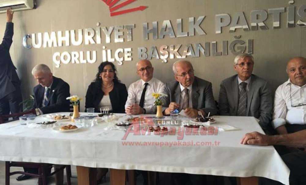 Başkan Albayrak Çorlu Ve Ergene'de Bayramlaşmaya Katıldı