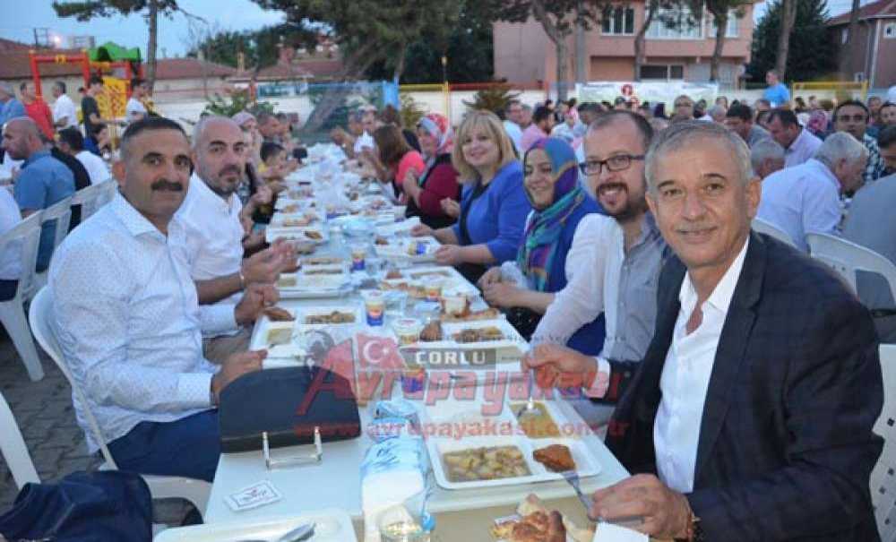 Ak Parti Milletvekili Metin Akgün'den Yulaflı'da İftar
