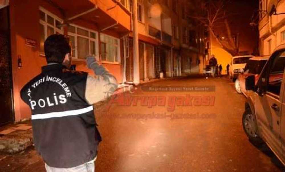 1 Otomobilde 2 Silah