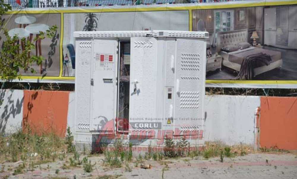 Çalmak İçin Kabloları Kestiler