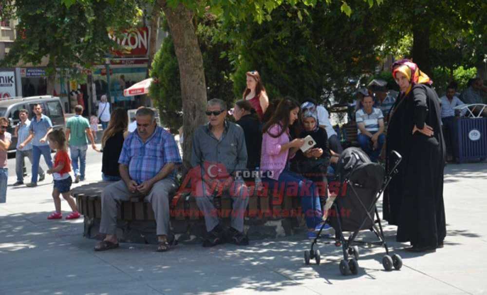 Çorlu'da Aşırı Sıcaklar Bunaltıyor