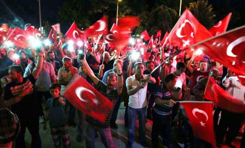 Tekirdağ'da Darbe Girişimine Karşı