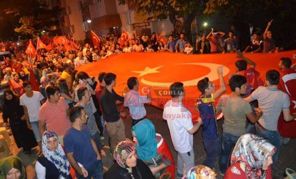 Vatandaşlar Demokrasi Nöbetinde