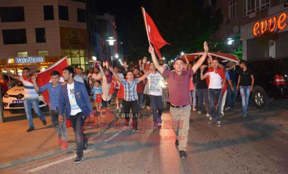 Vatandaşlar Demokrasi Nöbetinde