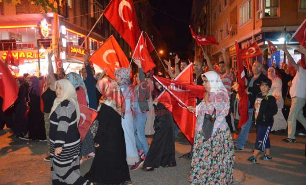 Demokrasi Nöbeti Devam Ediyor