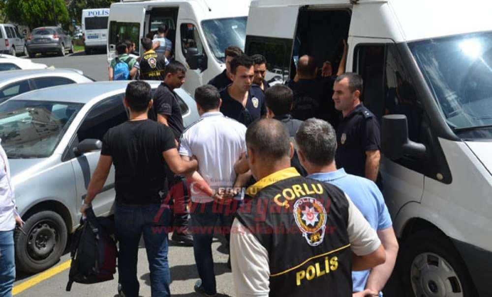 Gözaltına Alınan Polislerin Çorlu Emniyeti'ndeki Sorguları Tamamlandı