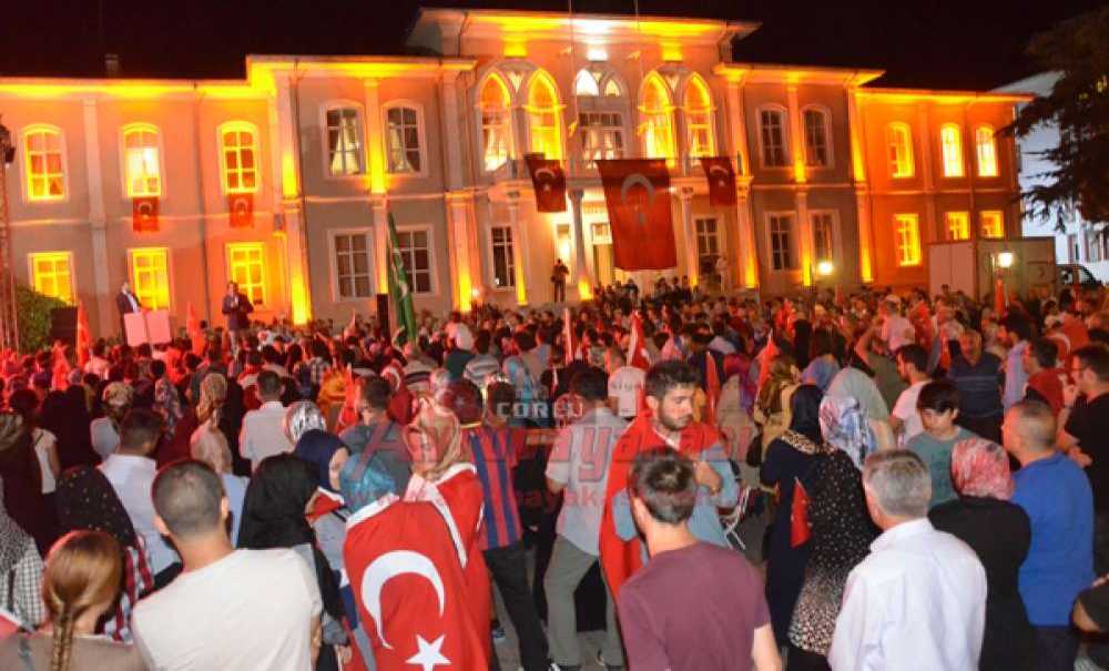 Tekirdağ Demokrasiye Sahip Çıkıyor