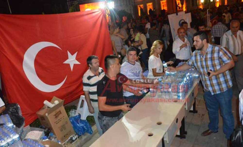 Kurumlardan Demokrasi Nöbetine Destek