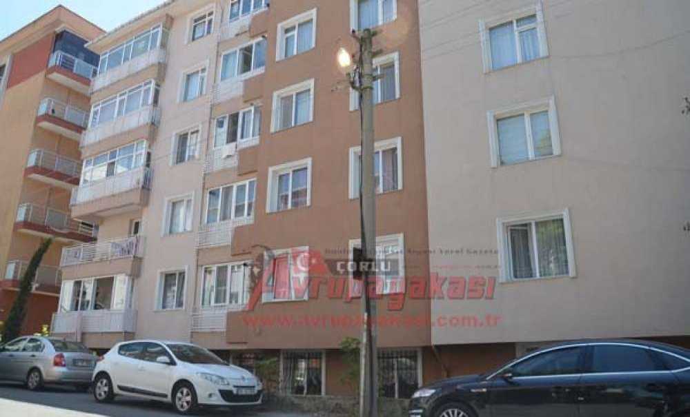 Sokak Lambaları Gündüzleri De Yanıyor