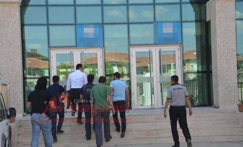 Çorlu'da Bazı Dernek Ve Okullar Kapatıldı