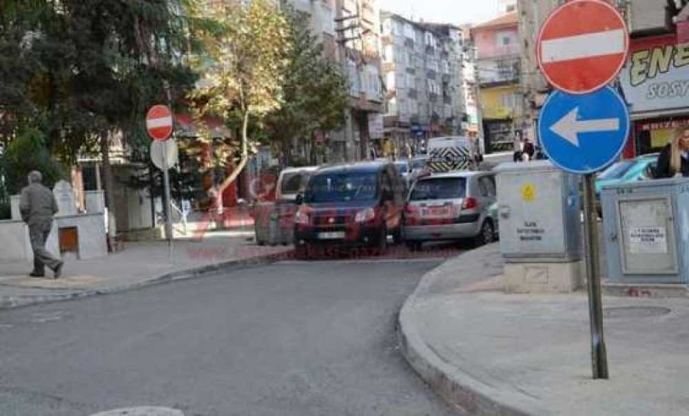 Mandıracı Caddesi'ne De Maket Polis Ekip Otosu Şart!