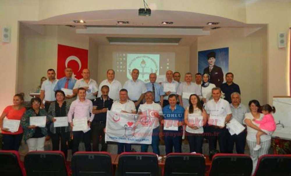 Çorlu'daki Okullara Beyaz Bayrak