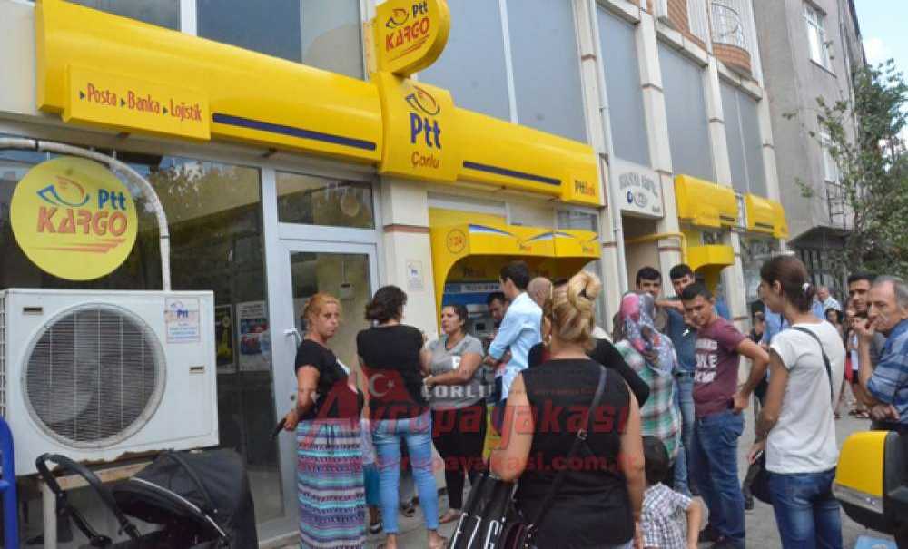 Ptt Çorlu Şubesi'nde Yoğunluk Artıyor