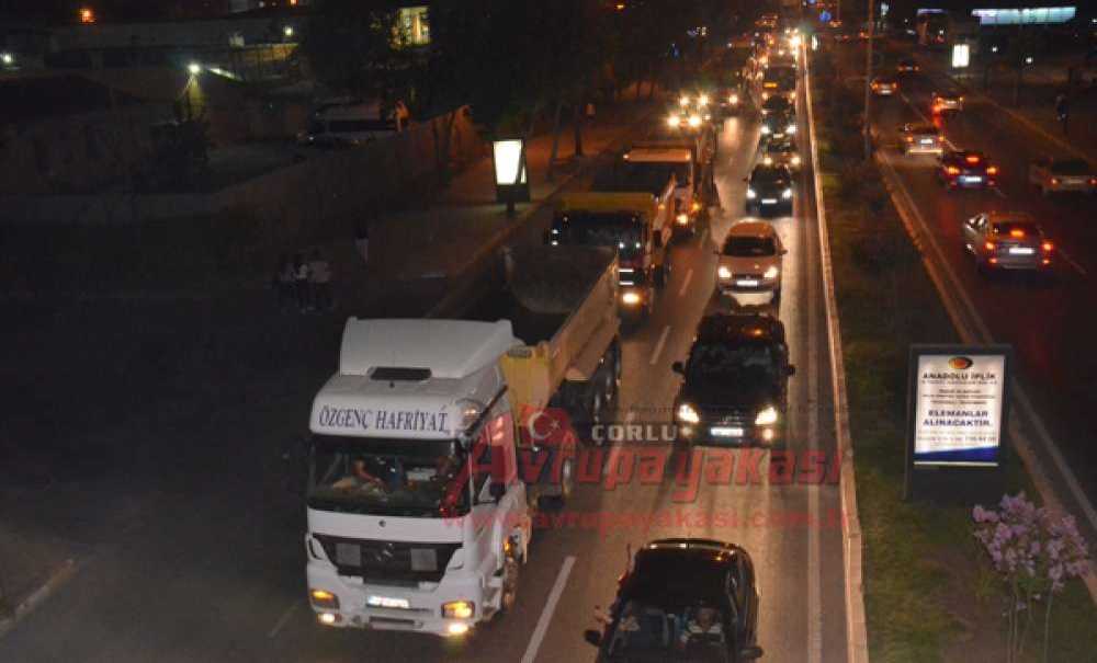 İş Makineleri Meydanlara İndi