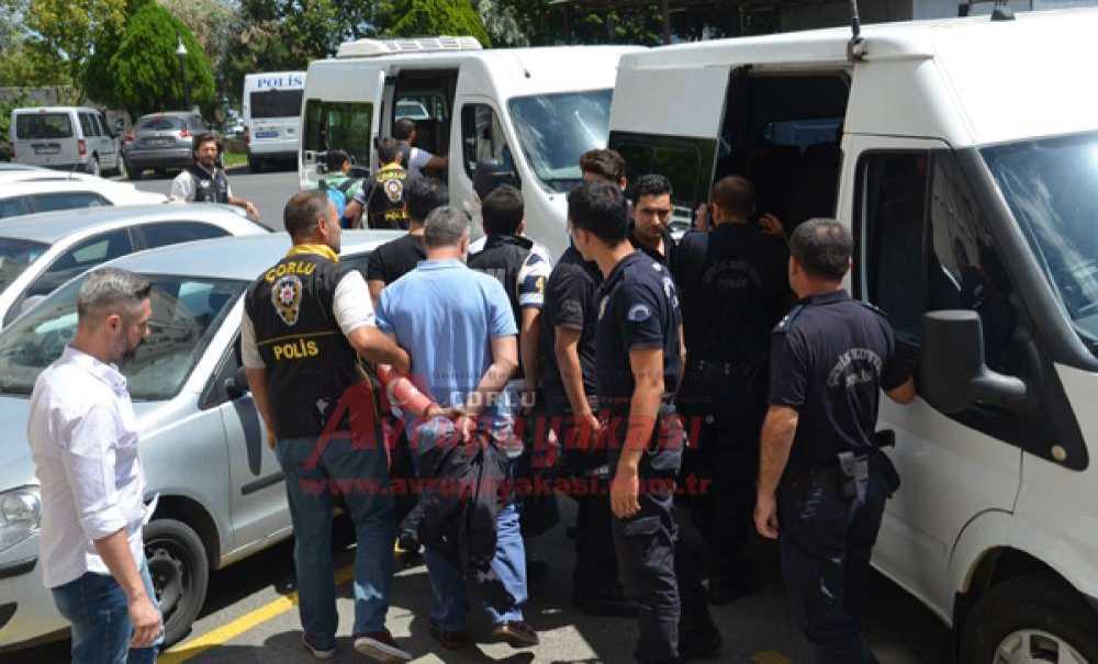Gözaltına Alınan Polis Memurları Tutuklandı