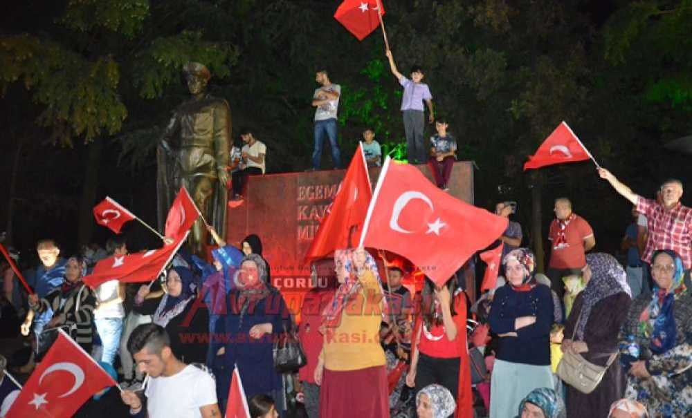 Demokrasi Nöbetleri Devam Ediyor