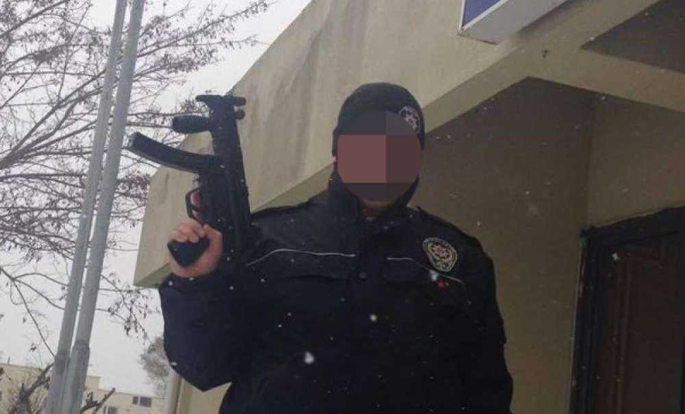 Polis Memuru Beylik Tabancası Ile İntihar Etti