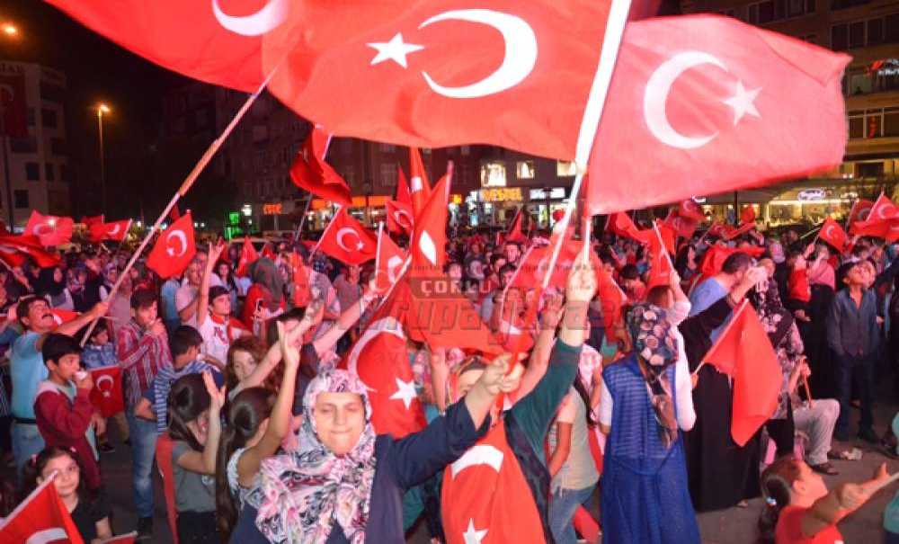 Demokrasi Nöbetinde 18. Gece