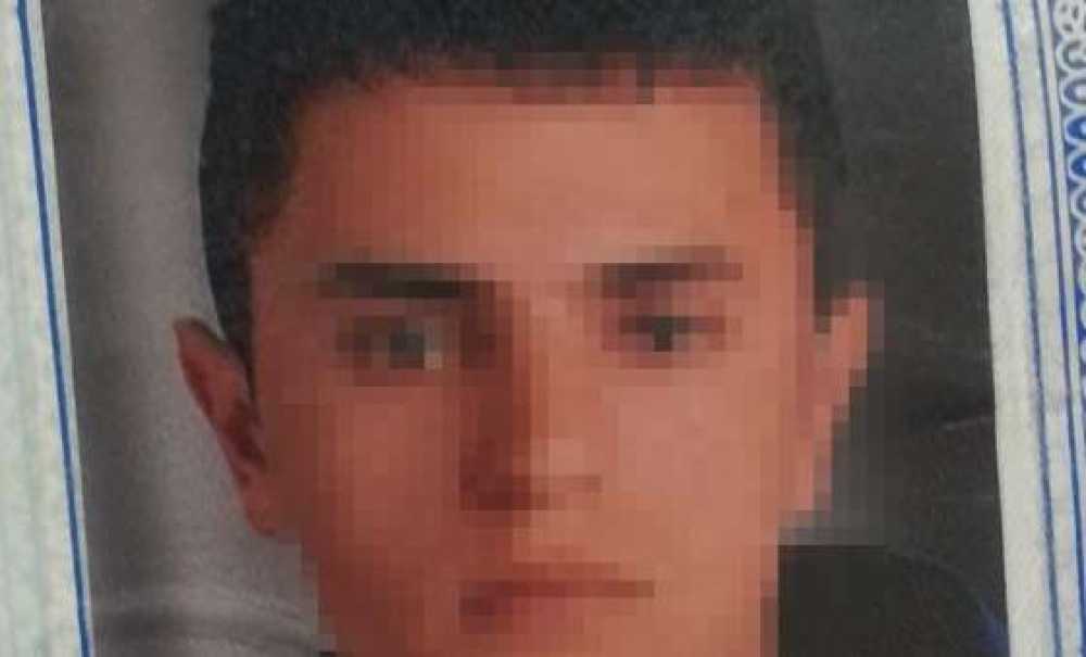 Bıçakla Yaralandı, Hastaneye Kadar Gitti