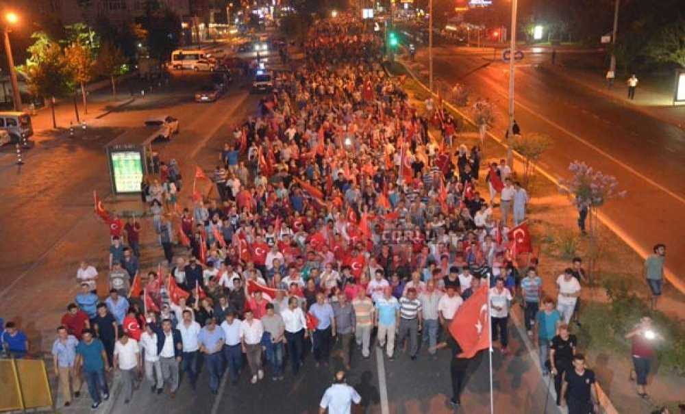 Çorlu'da Muhteşem Demokrasi Nöbeti
