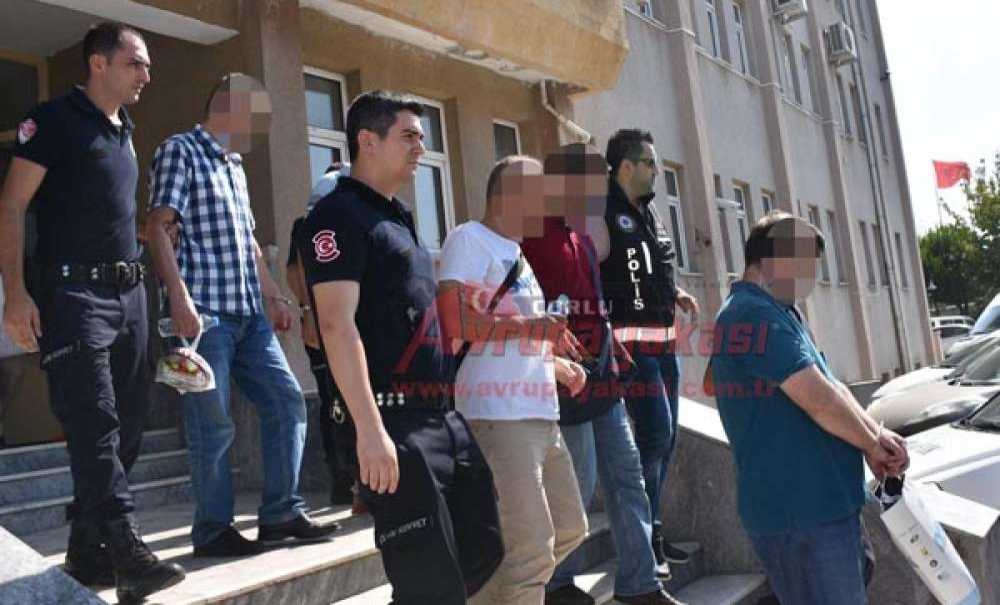 4 Eğitimci Tutuklandı