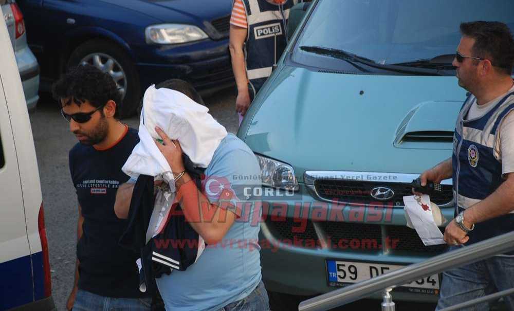 Polis Uyuşturucuya Geçit Vermiyor