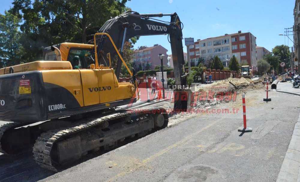 Altyapı Çalışmaları Devam Ediyor