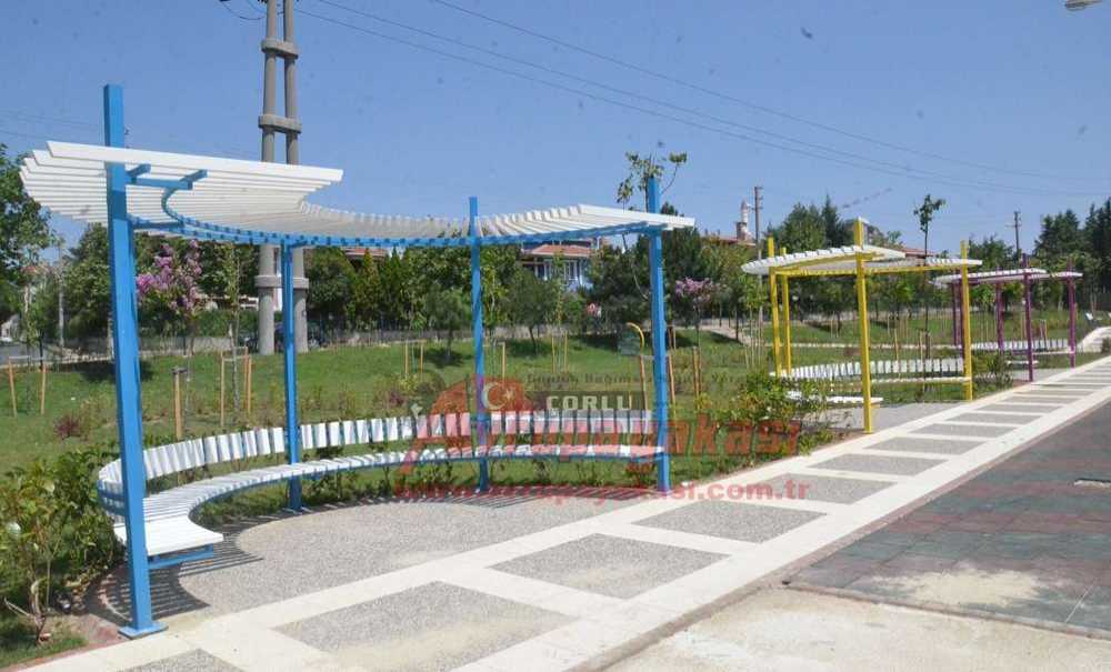 Çorlu Belediyesi'nden Memduh Şevket Esendal Parkı