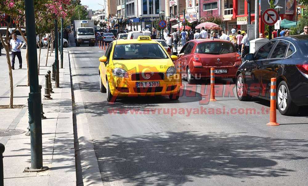 Omurtak Caddesi Artık Gidiş Ve Geliş