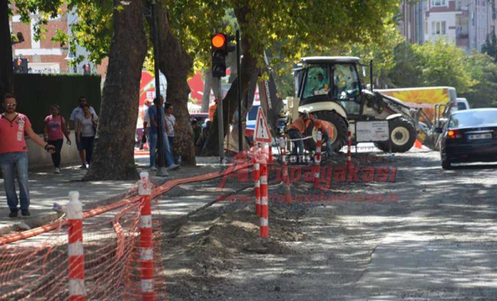 Şinasi Kurşun Caddesi Yeniden Kazıldı