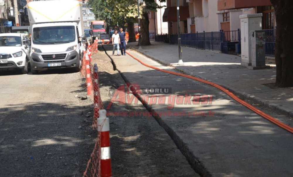 Şinasi Kurşun Caddesi Yeniden Kazıldı