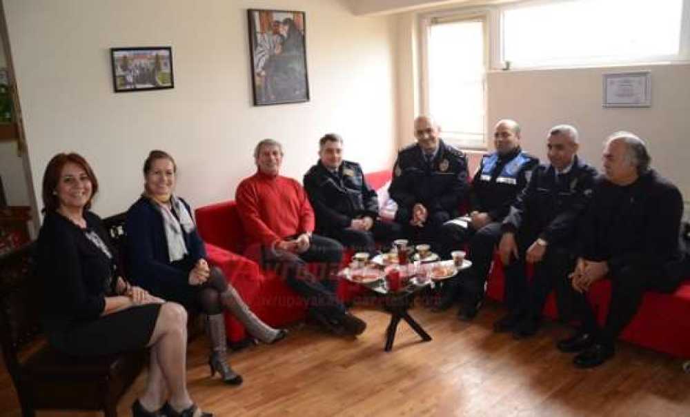 Çorlu Emniyetinden Çorlu Ksd Ve Kasaid'a Plaket